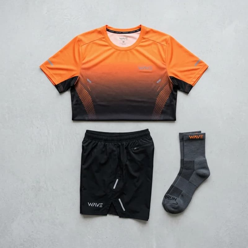 ชุดเซ็ตวิ่งชาย ครบชุด รุ่น "Men's Apex Performance Set"
